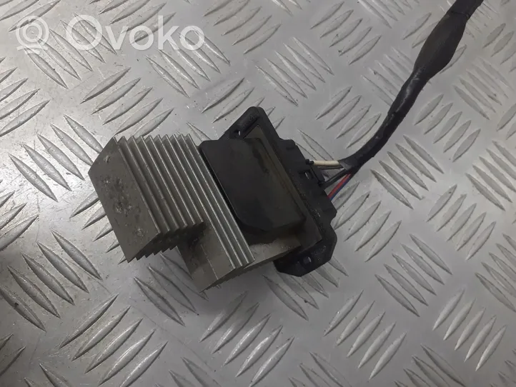 Toyota Avensis T220 Heater blower fan relay 499300-2090