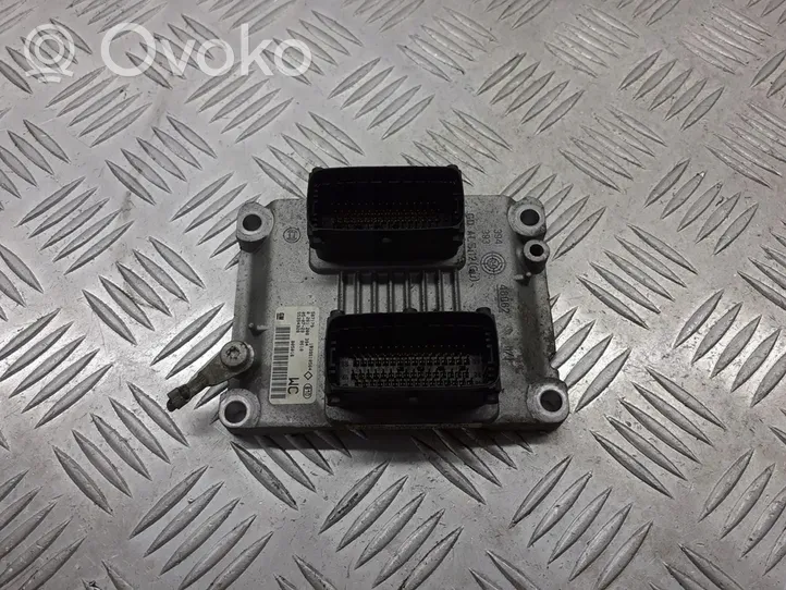 Opel Tigra B Komputer / Sterownik ECU silnika 55354328