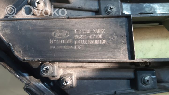 Hyundai Tucson LM Etupuskurin ylempi jäähdytinsäleikkö 8635107100