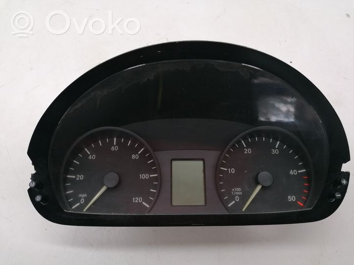 Mercedes-Benz 309 Speedometer (instrument cluster) 1042993