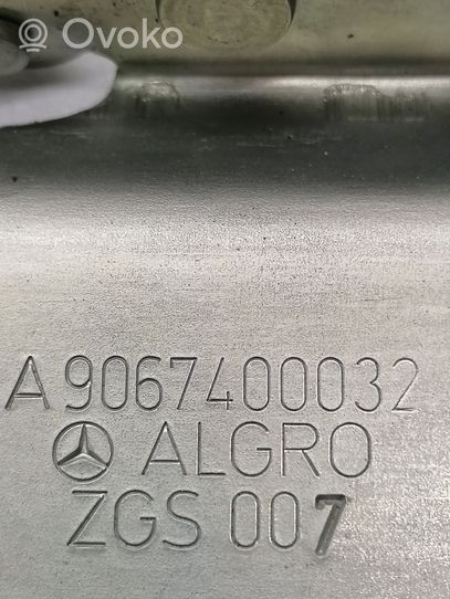 Mercedes-Benz 309 Takaoven lukon laukaisin A9067400032