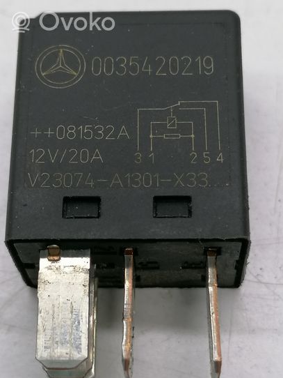 Mercedes-Benz 309 Muu rele 0035420219