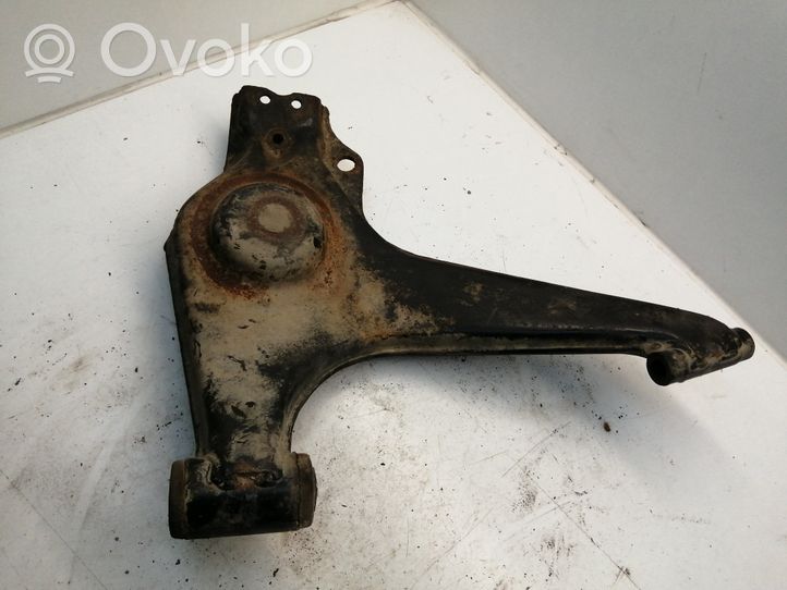 Ford Transit Braccio di controllo sospensione anteriore inferiore/braccio oscillante 92VB3A053AC