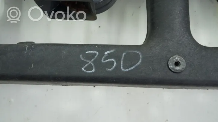 Volvo 850 Jäähdyttimen kehyksen suojapaneeli 1372542