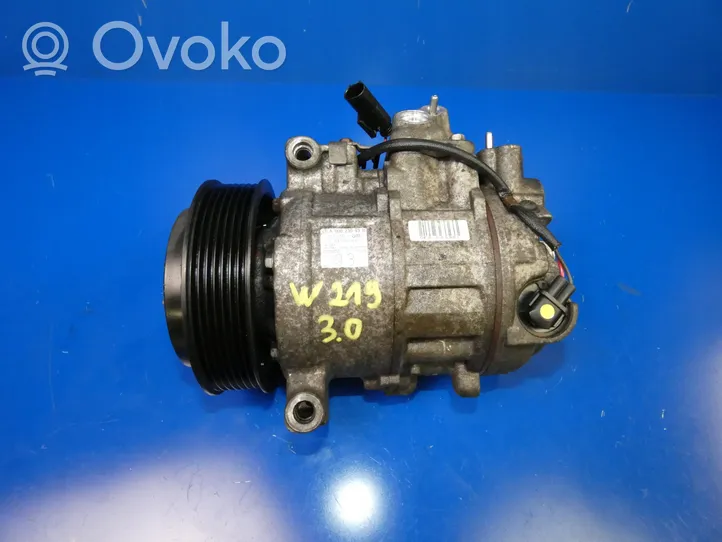 Mercedes-Benz CLS C219 Air conditioning (A/C) compressor (pump) A0002309311