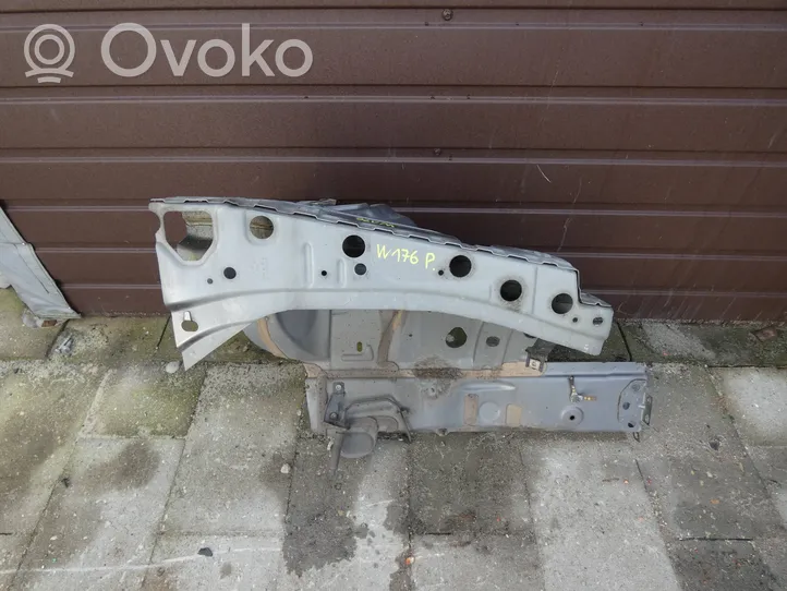 Mercedes-Benz A W176 Front side member 0000