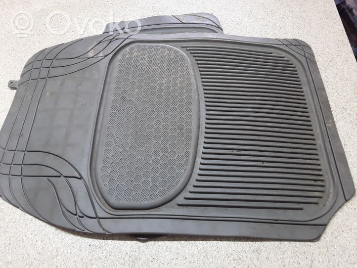 Nissan Almera Tino Kit tapis de sol auto 