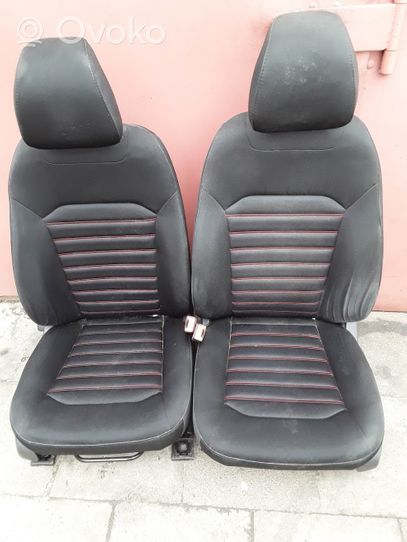 Ford Fusion II Set sedili 