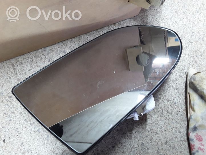 Opel Zafira A Wing mirror glass 90580752