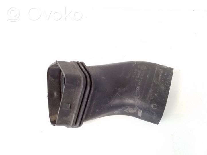 BMW 3 E90 E91 Oro paėmimo kanalo detalė (-ės) 7798876