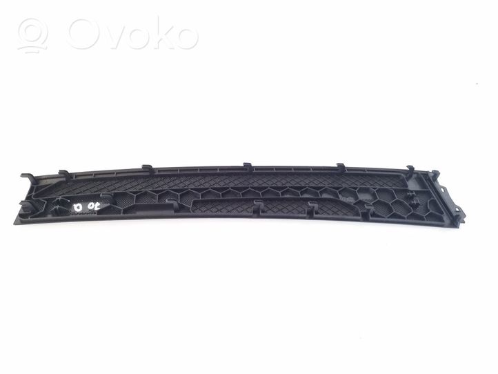 Mercedes-Benz E C207 W207 Lango oro grotelės A2076802407