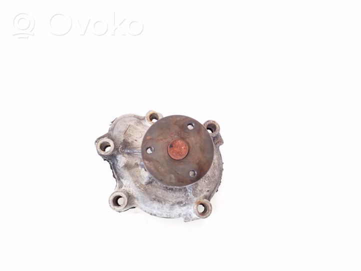 Opel Astra H Water pump 