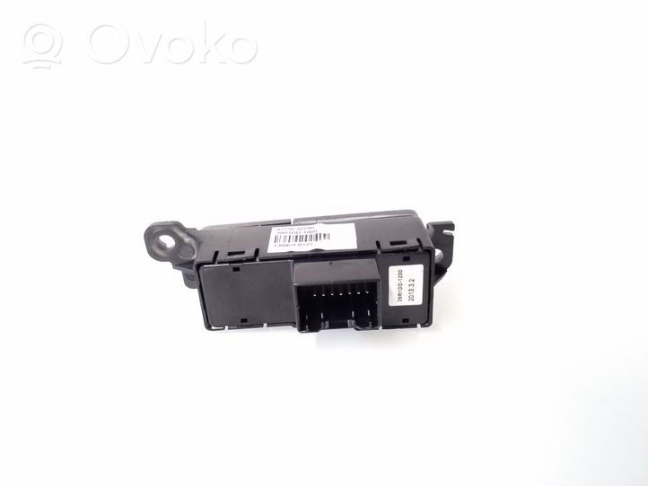 Hyundai i40 Seat heating switch 937303Z200