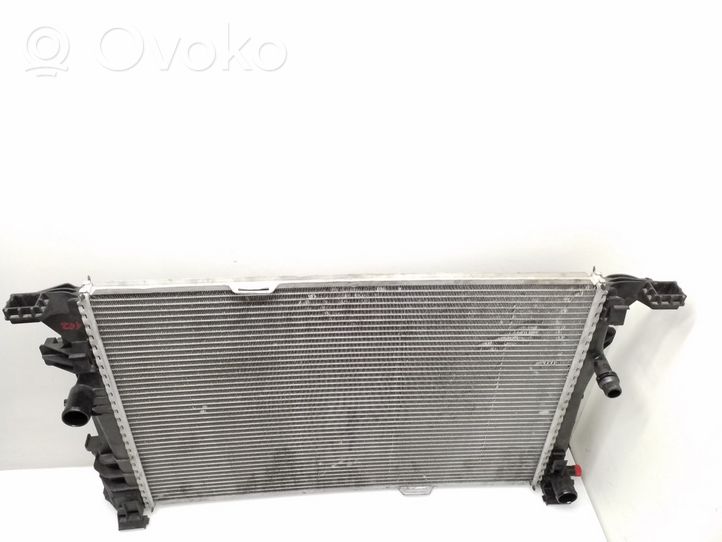 Mercedes-Benz CLA C117 X117 W117 Radiateur de refroidissement A2466001203