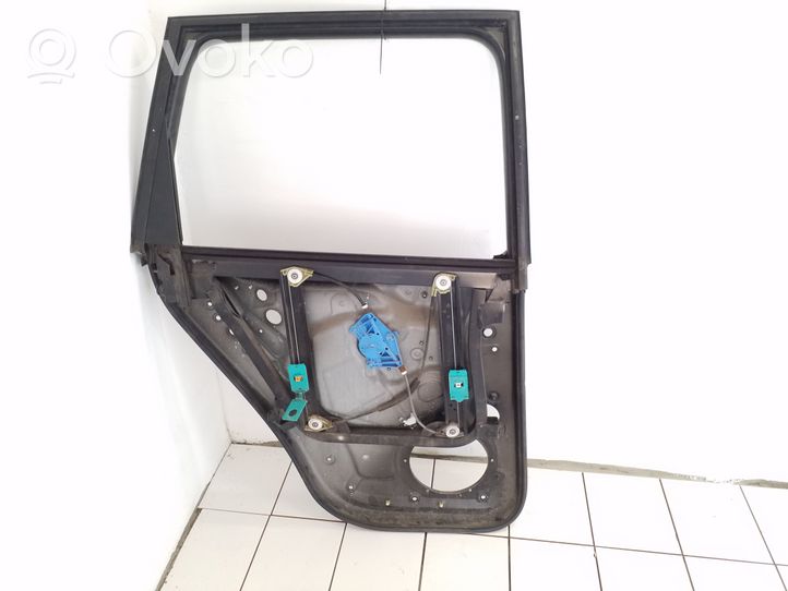 Volkswagen Touareg I Rear door window/glass frame 993465108