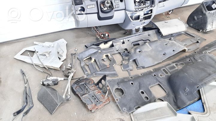 Mercedes-Benz Sprinter W906 Tableau de bord A9068300061KZ