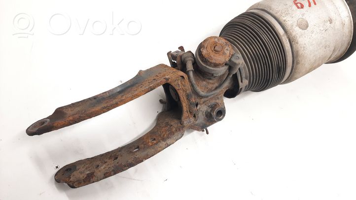 Volkswagen Touareg I Ammortizzatore anteriore a sospensione pneumatica 7L6412021AG