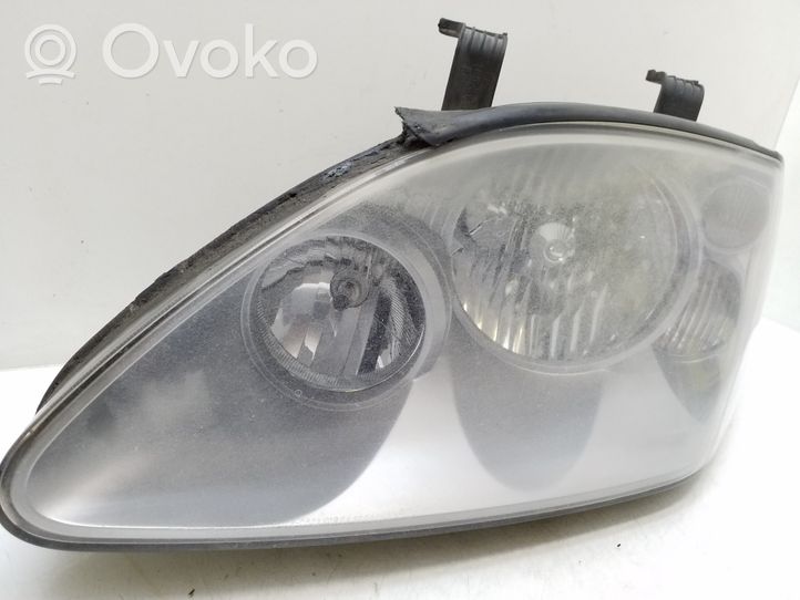 SsangYong Rodius Headlight/headlamp 