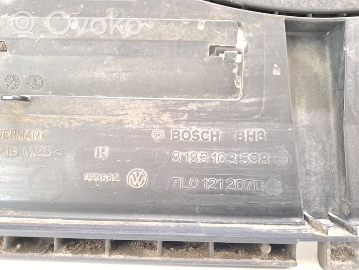 Volkswagen Touareg I Kale ventilateur de radiateur refroidissement moteur 7L0121203F