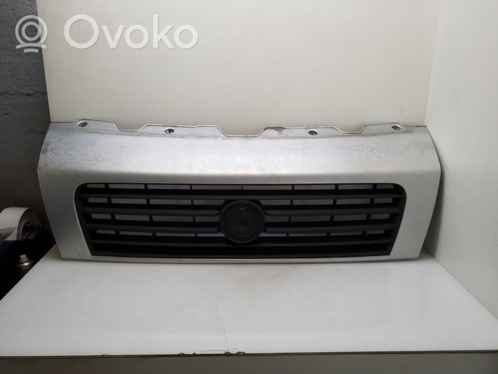 Fiat Ducato Maskownica / Grill / Atrapa górna chłodnicy 1808067070