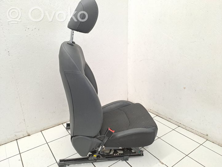 KIA Ceed Juego del asiento 3453475