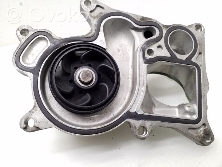 BMW 5 F10 F11 Pompa dell’acqua 781083302