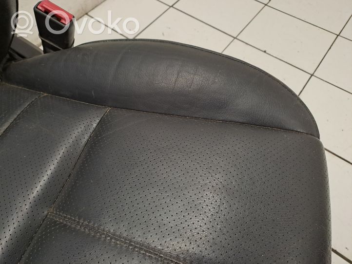 Mercedes-Benz ML W163 Priekinė keleivio sėdynė A1639100050