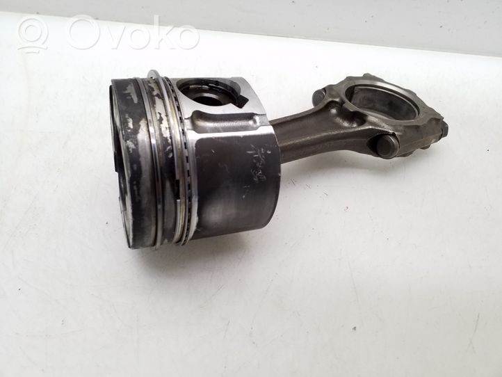 Opel Astra H Piston avec bielle P885