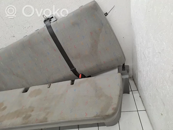 Volkswagen Transporter - Caravelle T5 Asiento trasero 7J0885775A