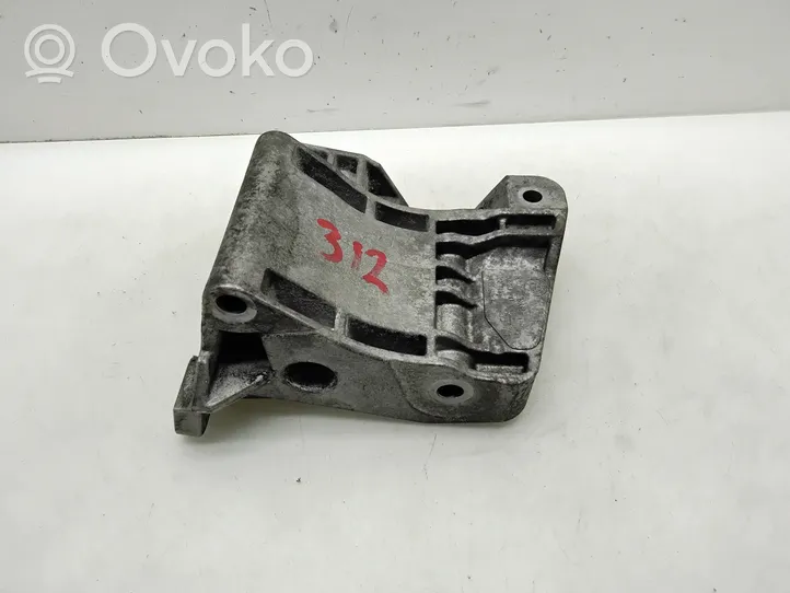 BMW X5 E70 Power steering pump mounting bracket 7799862