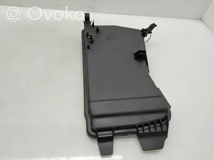 Mercedes-Benz E W212 Fuse box cover A2125400082