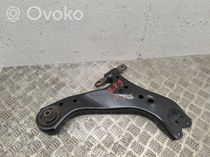 Toyota RAV 4 (XA50) Fourchette, bras de suspension inférieur avant 