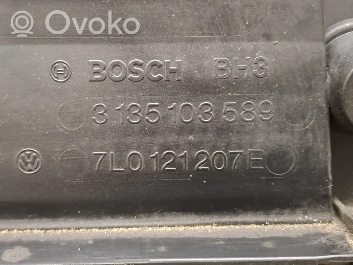 Volkswagen Touareg I Osłona wentylatora chłodnicy 7L0121207E