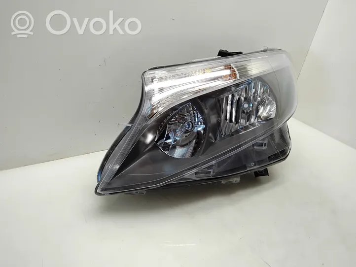 Mercedes-Benz Vito Viano W447 Lampa przednia 01000201