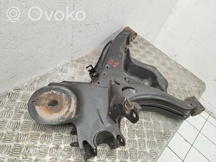 Mercedes-Benz Vito Viano W447 Braccio di controllo sospensione posteriore superiore/braccio oscillante A4473520500