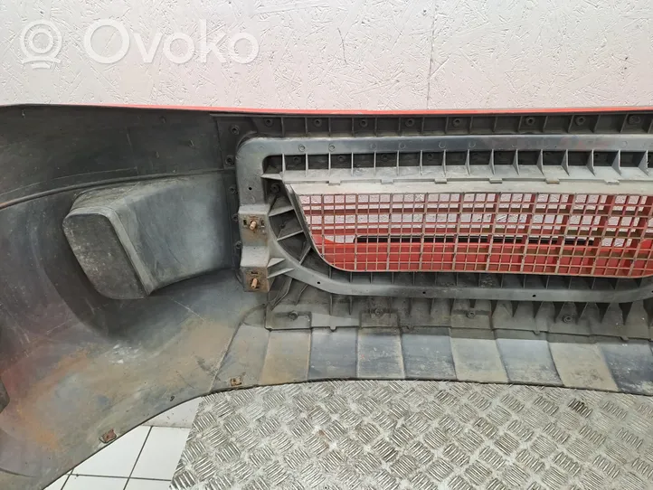 Iveco Daily 35.8 - 9 Front bumper 