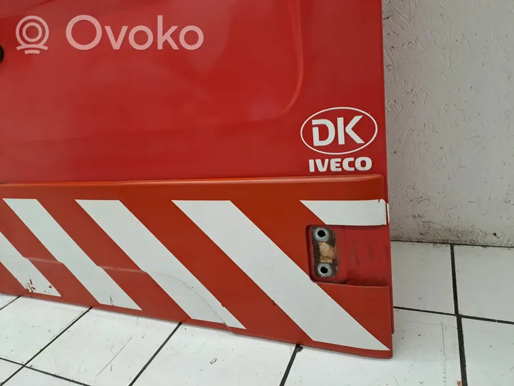 Iveco Daily 35.8 - 9 Heckklappe Kofferraumdeckel 