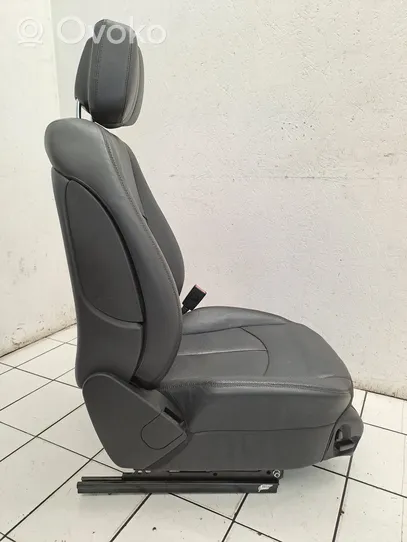 Mercedes-Benz E W211 Seat set A0009106036