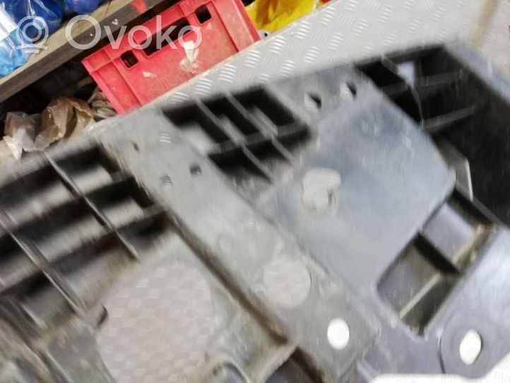 Toyota Yaris Osłona pod zderzak przedni / Absorber 526180D030