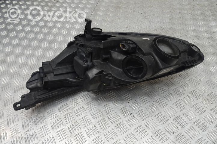 Ford Grand C-MAX Lampa przednia AM51-13W029