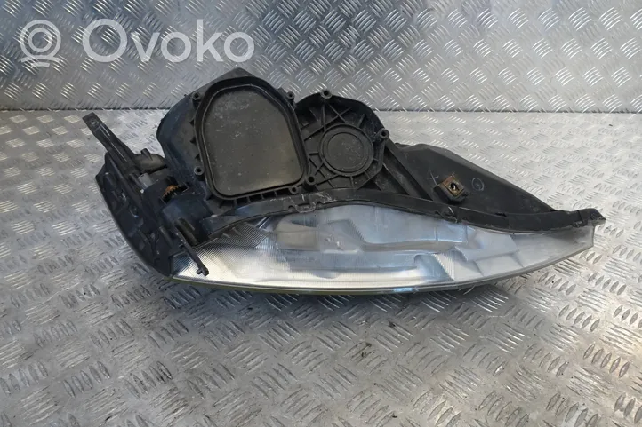 Honda CR-V Lampa przednia 33150-SWW-E0