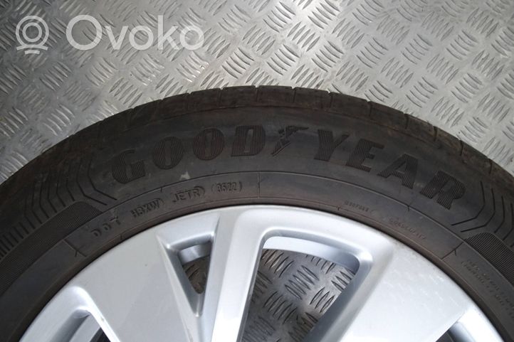 Volkswagen Taigo R17 alloy rim 2G7601025