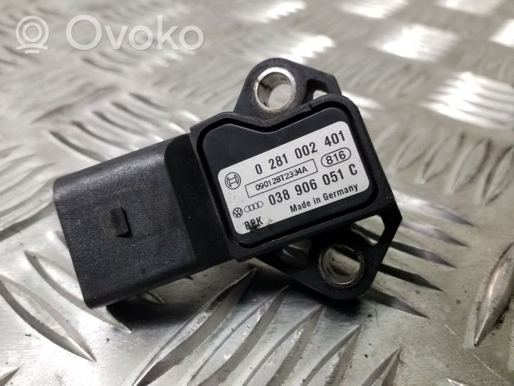 Volkswagen Golf VI Air pressure sensor 038906051C