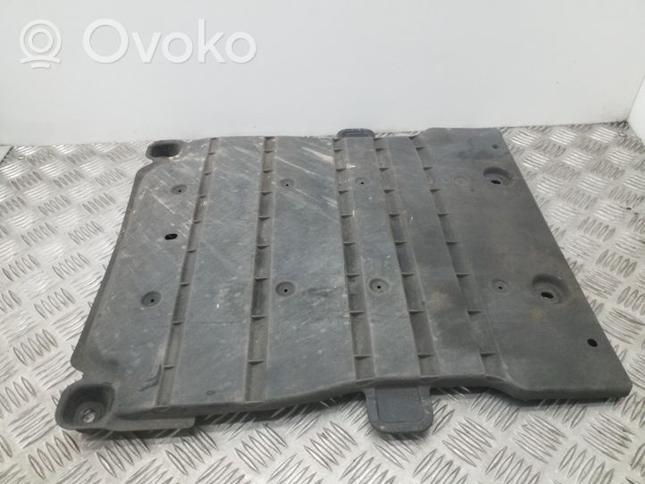 Seat Leon (5F) Kita dugno detalė 5Q0825230H