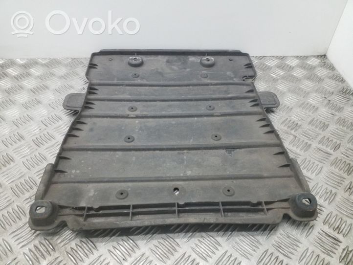 Seat Leon (5F) Kita dugno detalė 5Q0825230H