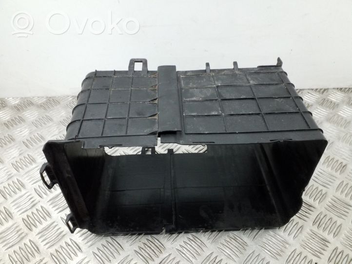 Audi A3 S3 A3 Sportback 8P Vassoio scatola della batteria 1K0915336