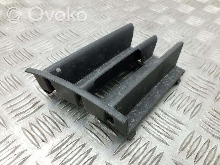 Skoda Octavia Mk2 (1Z) Grille inférieure de pare-chocs avant 1Z0853666
