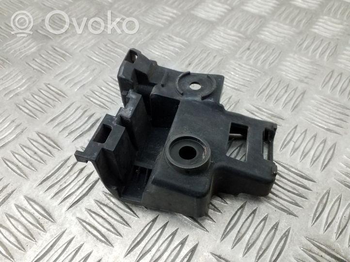 Volkswagen Golf VI Staffa angolare del supporto di montaggio del paraurti 5K6807394A