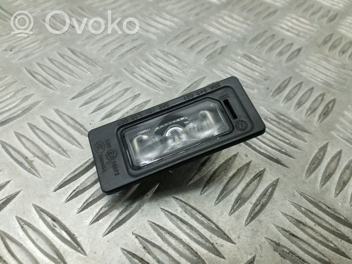 Volkswagen Sharan Lampa oświetlenia tylnej tablicy rejestracyjnej 5NA943021