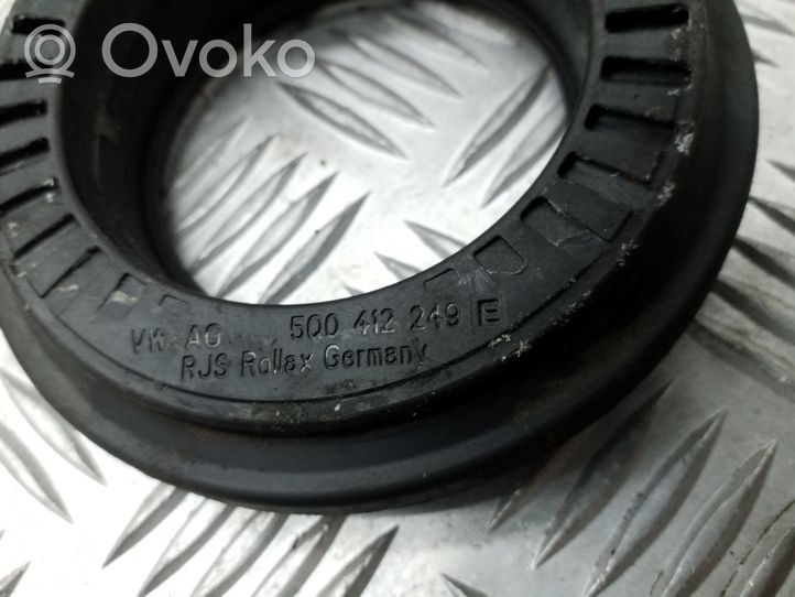 Skoda Octavia Mk3 (5E) Mocowanie sprężyny amortyzatora 5Q0412331C